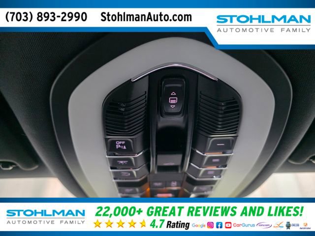Used 2023 Porsche Macan AWD/4WD image 22
