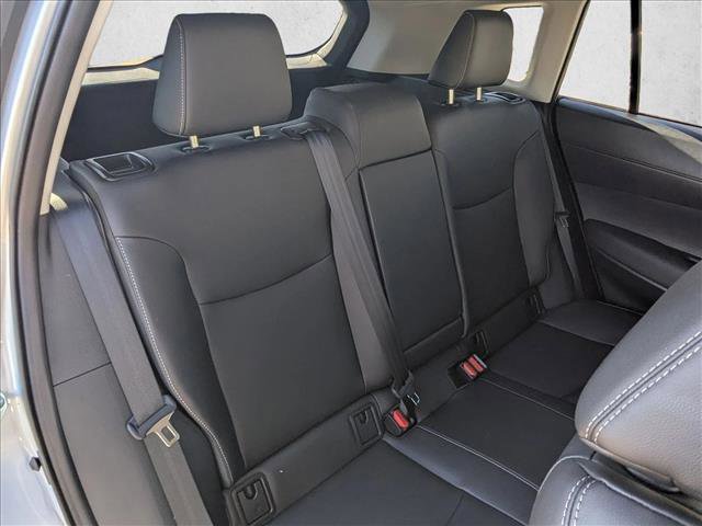 Used 2023 Toyota Corolla Cross XLE w/ Convenience Package AWD/4WD image 20