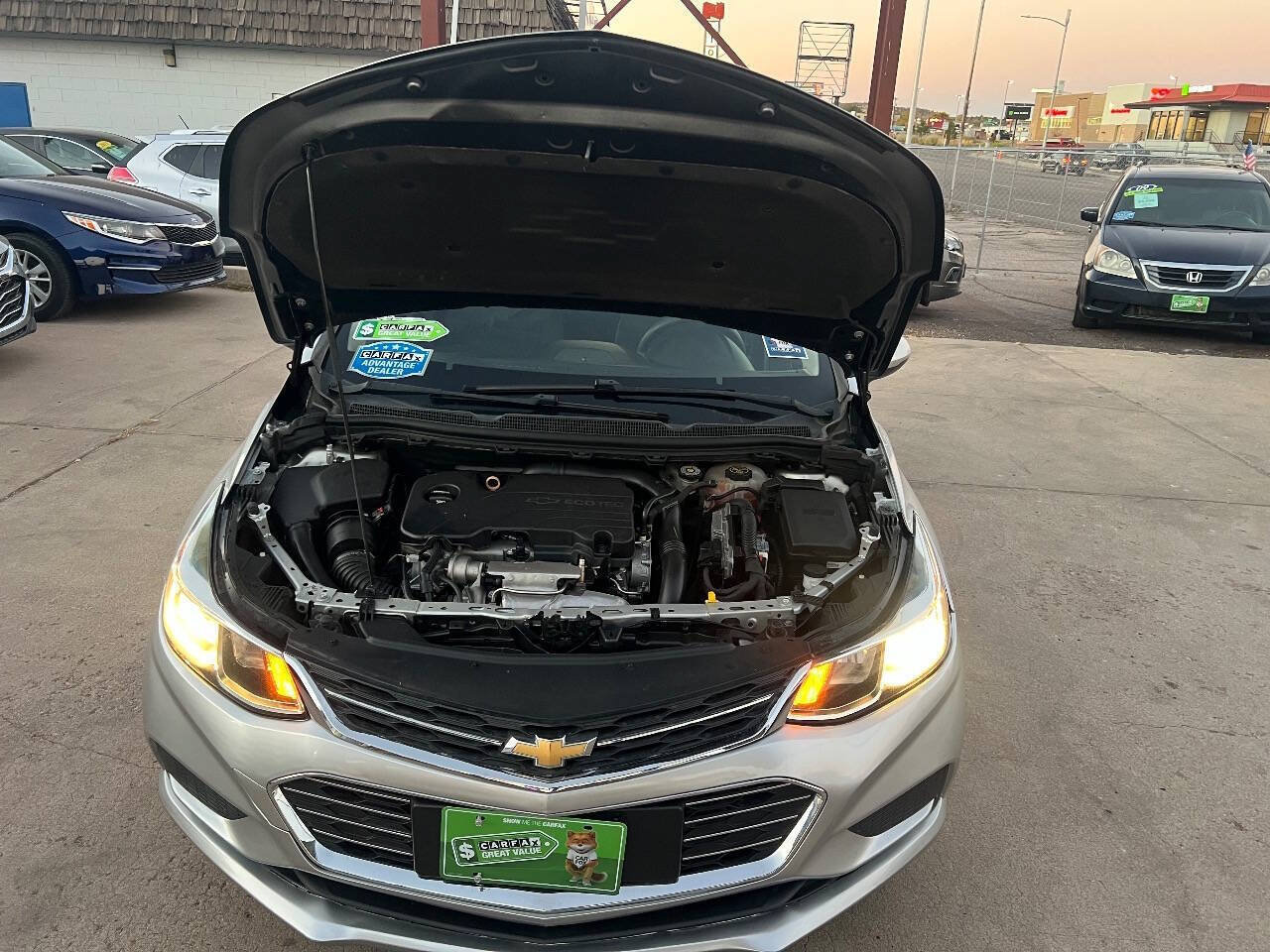 Used 2018 Chevrolet Cruze LS FWD image 17