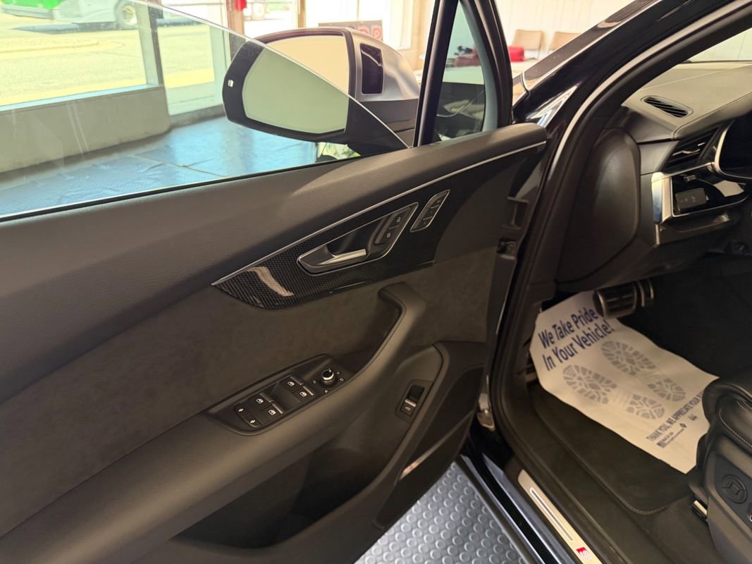 Used 2021 Audi SQ7 Premium Plus AWD/4WD image 16