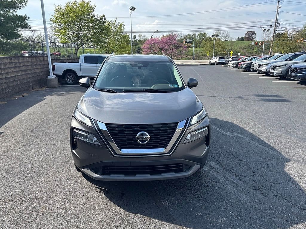 Used 2021 Nissan Rogue SV AWD/4WD image 2