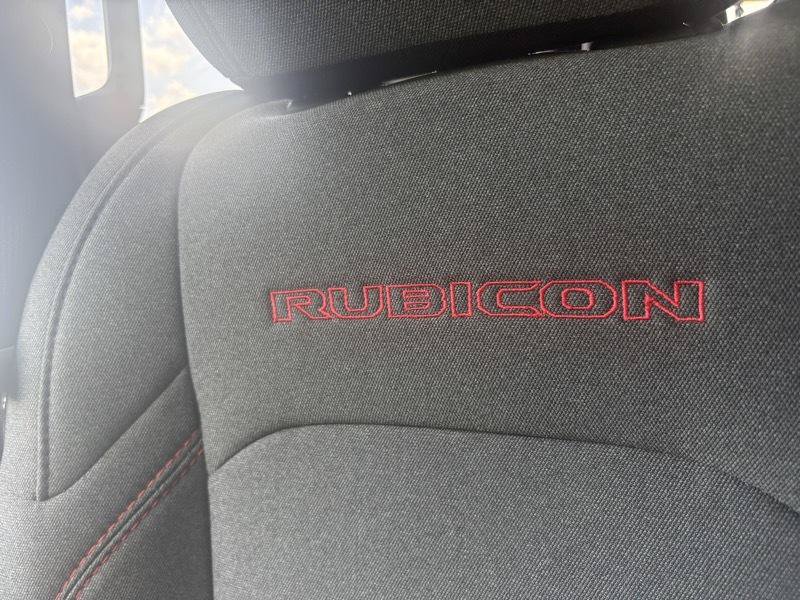 Used 2026 Jeep Wrangler Unlimited Rubicon AWD/4WD image 12