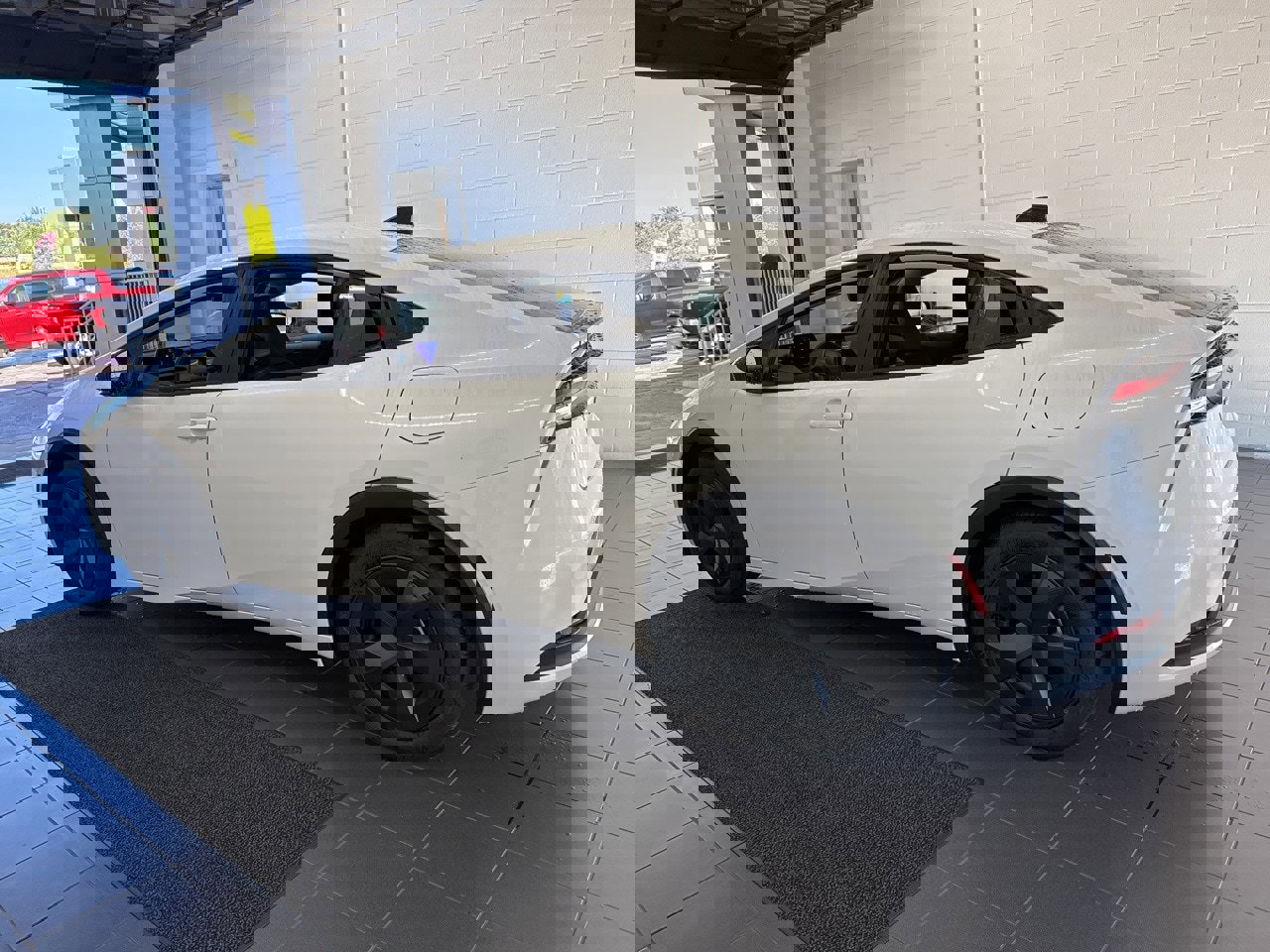 New 2026 Toyota Prius LE image 5