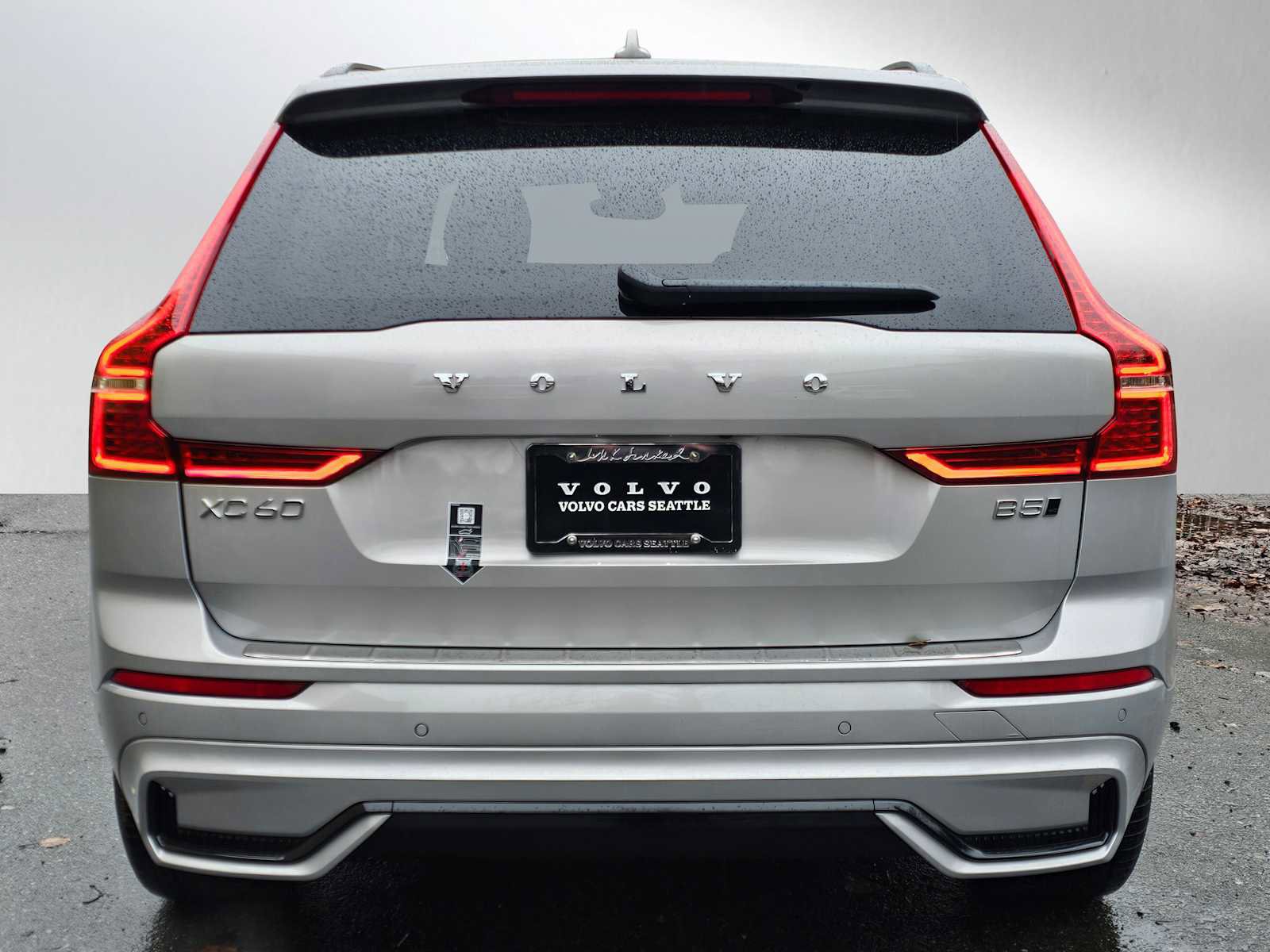 Certified 2025 Volvo XC60 B5 Core w/ Protection Package Premier image 37