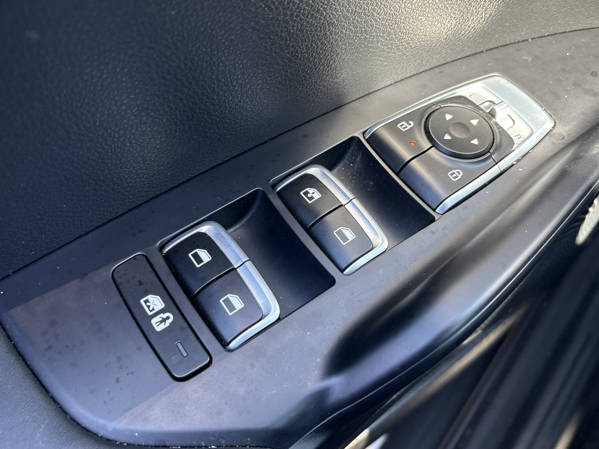 Used 2025 Kia K5 LXS FWD image 26