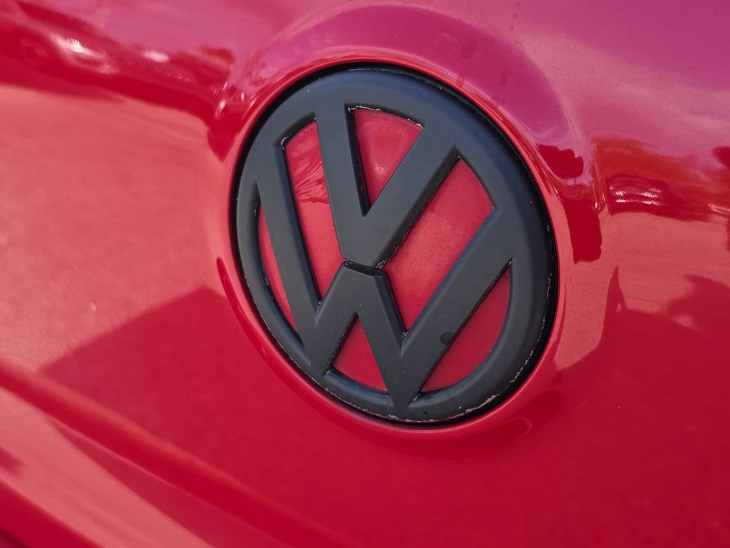 Used 2011 Volkswagen GTI 2-Door FWD image 10