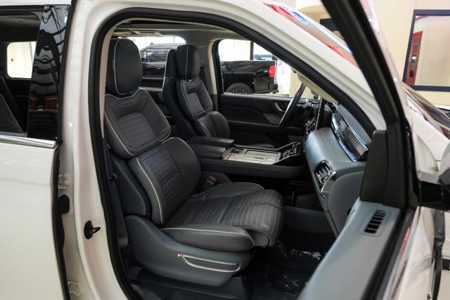 Used 2020 Lincoln Navigator Black Label image 30