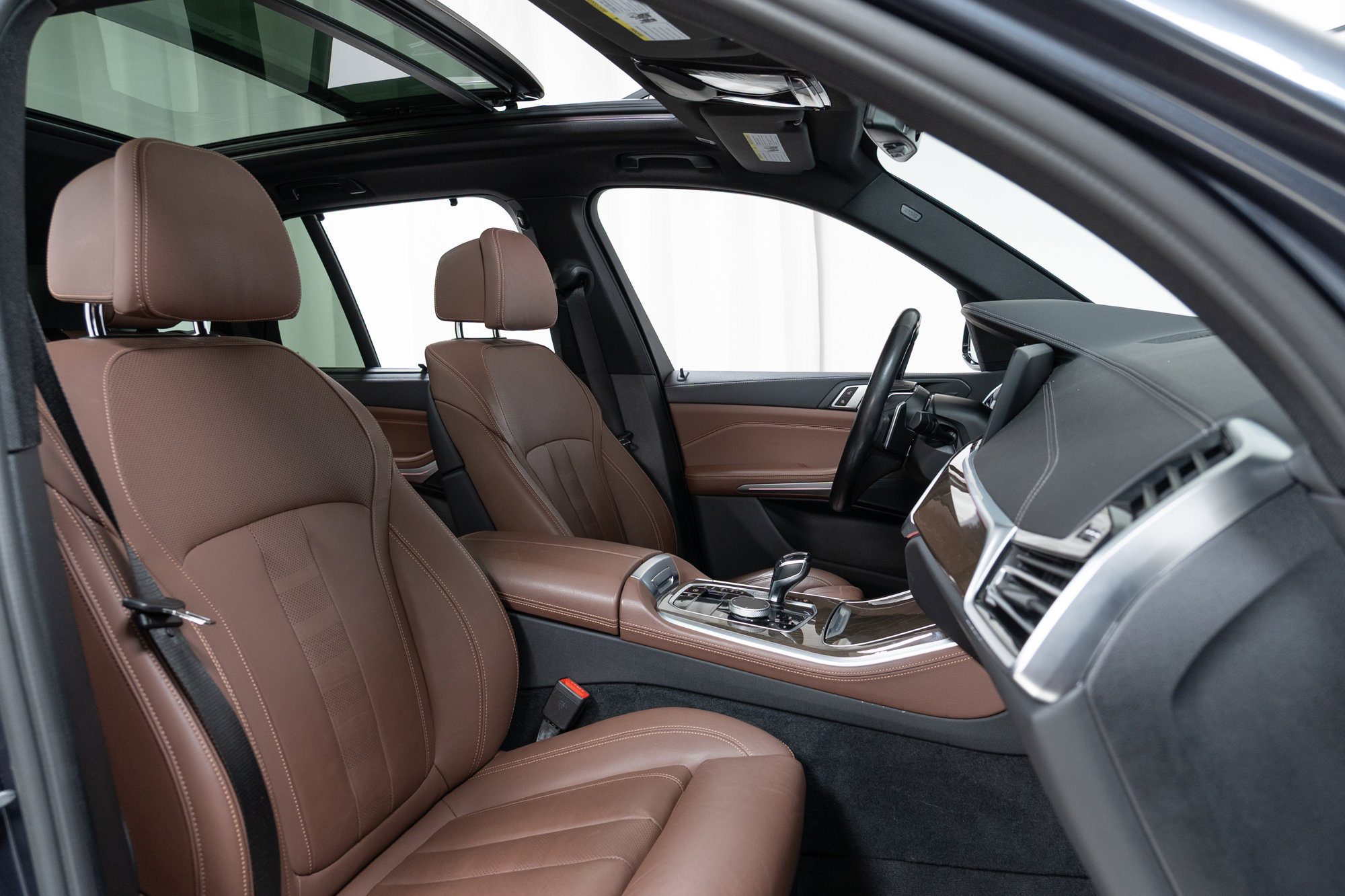 Used 2021 BMW X5 xDrive40i w/ Convenience Package image 22