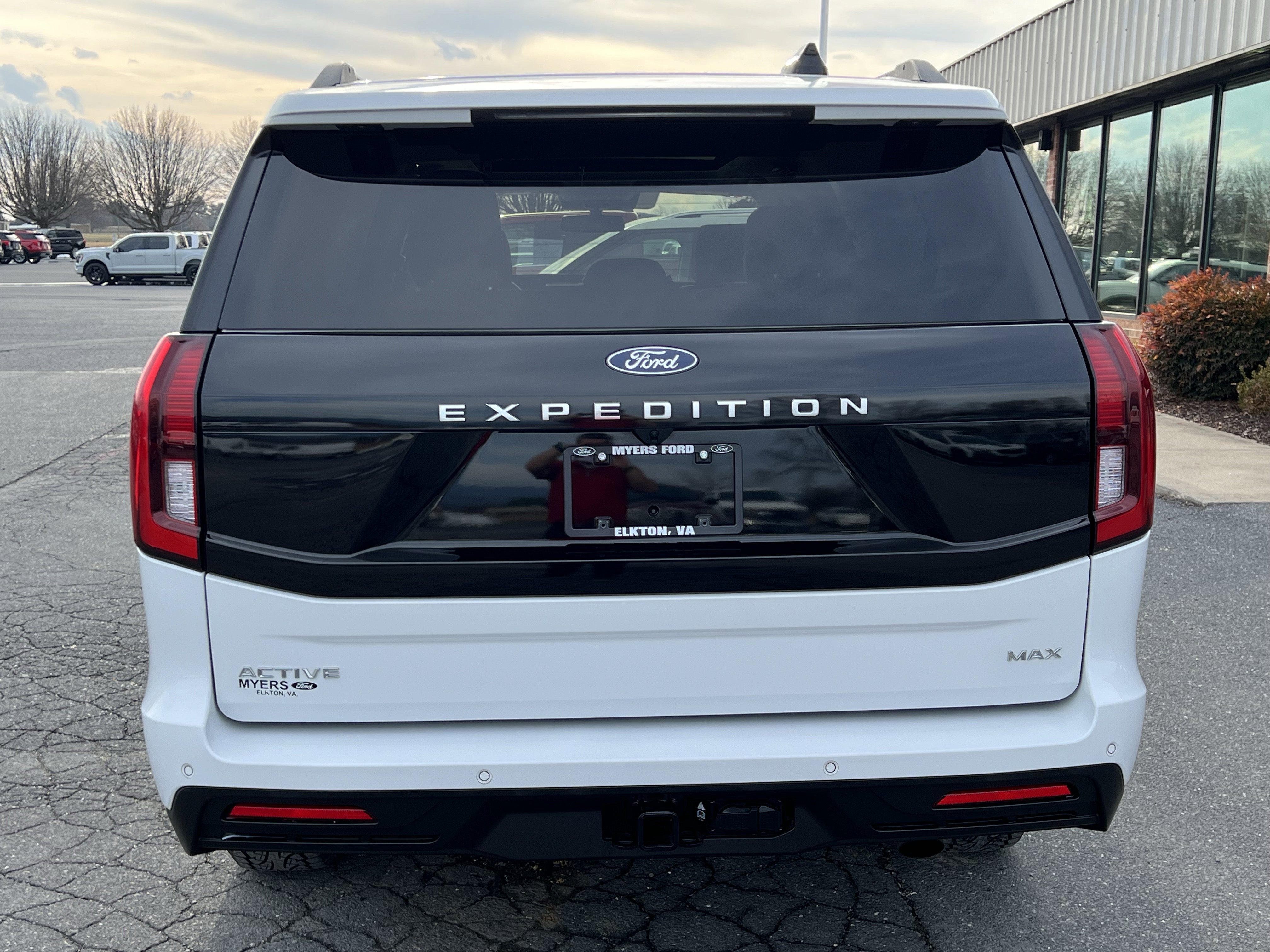 Used 2025 Ford Expedition Max Active AWD/4WD image 8