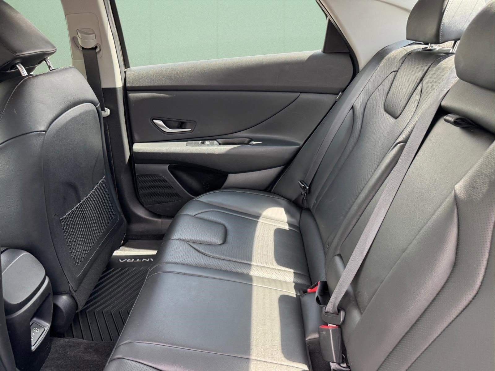 Certified 2024 Hyundai Elantra Limited FWD image 10