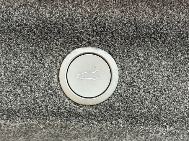 Used 2026 Tesla Model Y Long Range image 43