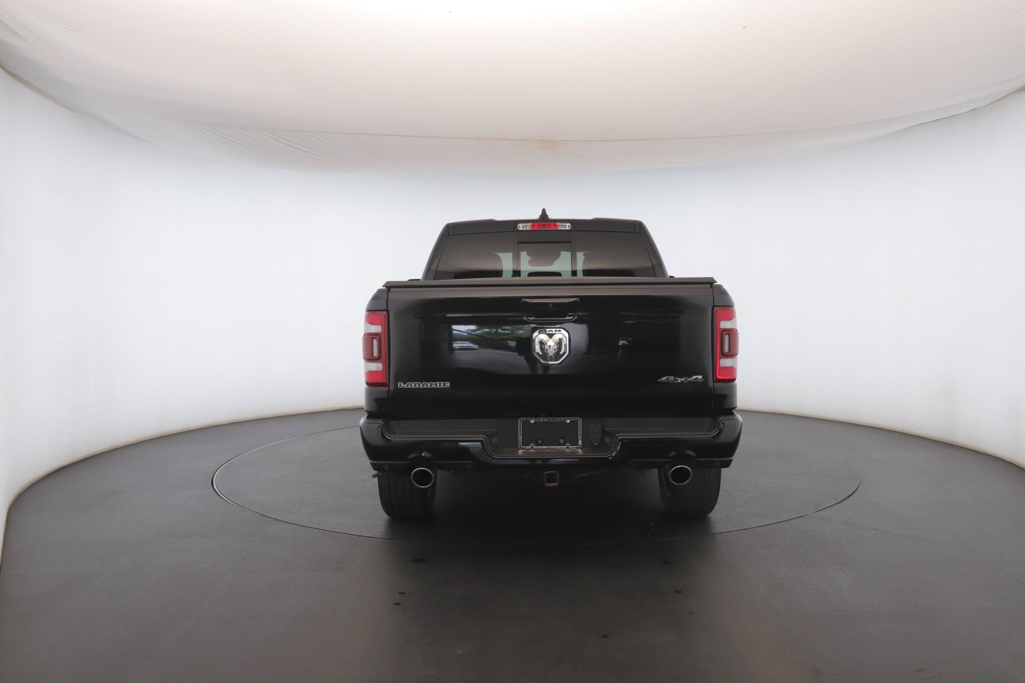 Used 2024 RAM 1500 Laramie AWD/4WD image 23