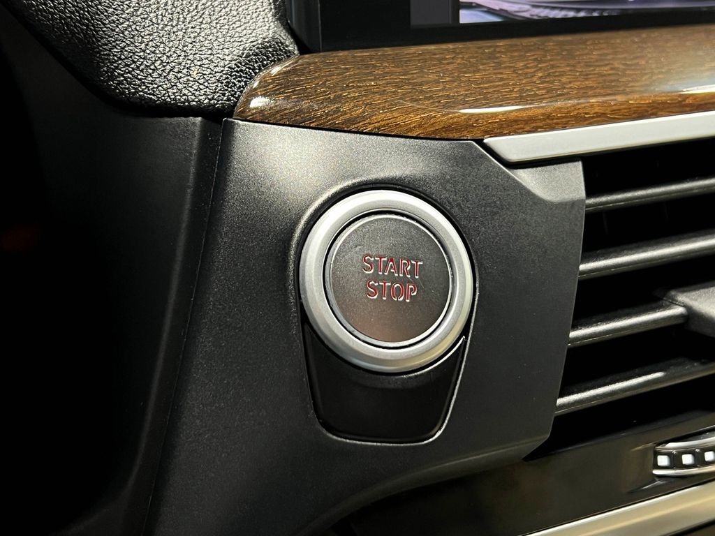 Used 2021 BMW X3 xDrive30e w/ Convenience Package AWD/4WD image 22