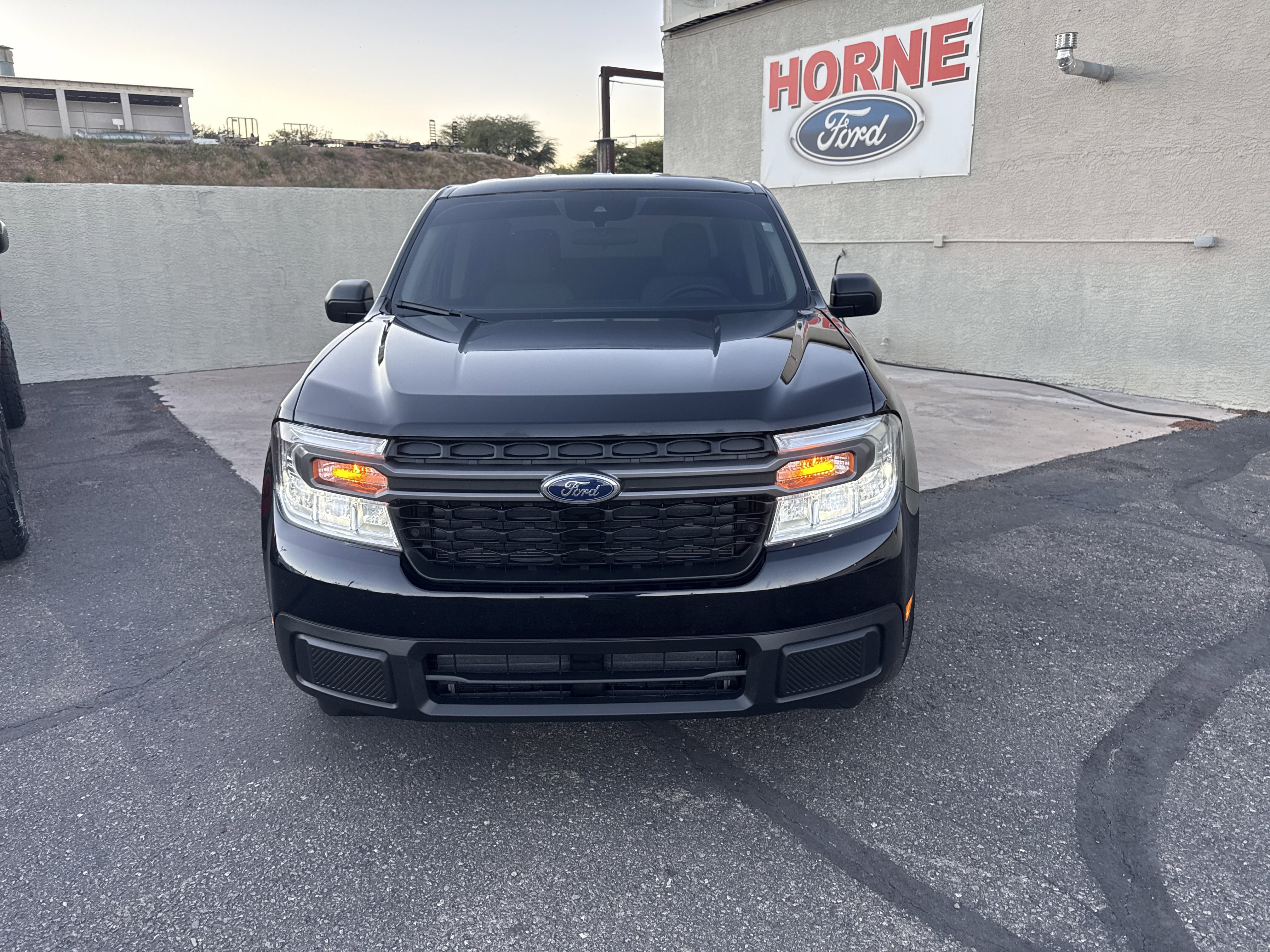 Used 2024 Ford Maverick XLT image 2