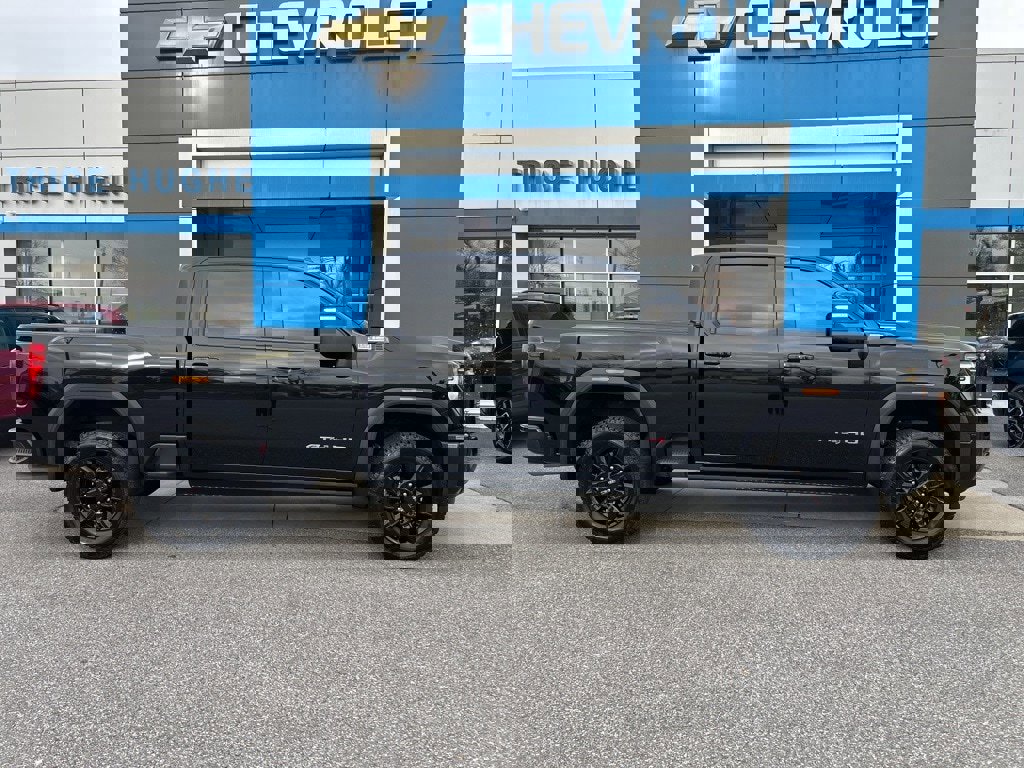 Used 2025 GMC Sierra 2500 AT4 image 3