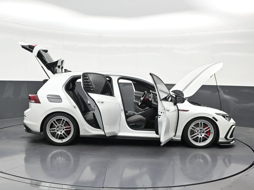 Used 2024 Volkswagen GTI SE FWD image 32