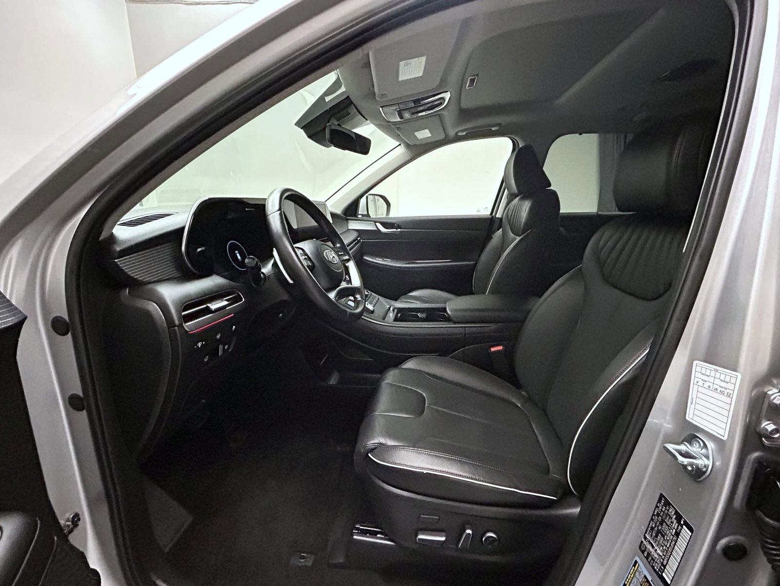 Used 2025 Hyundai Palisade Limited image 10