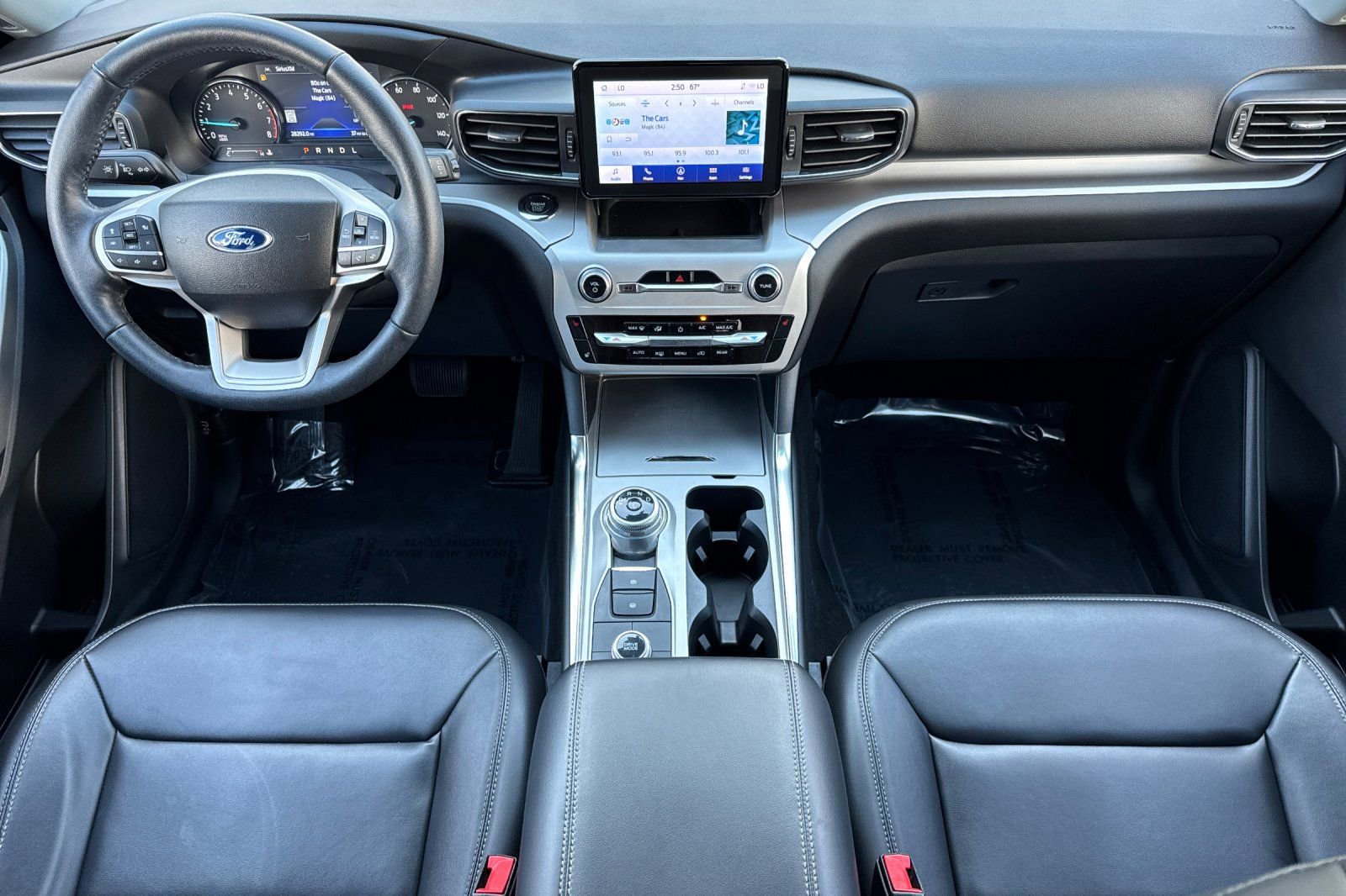 Used 2022 Ford Explorer XLT w/ Equipment Group 202A image 13