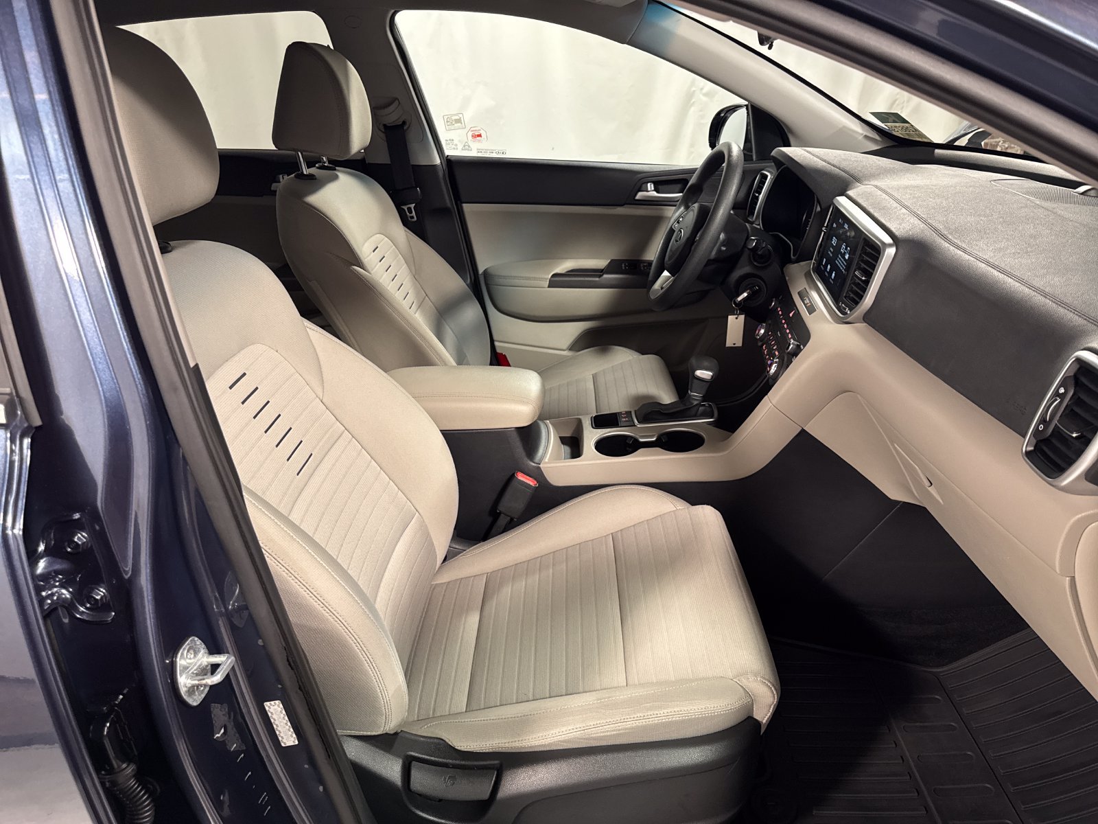 Certified 2021 Kia Sportage LX w/ LX AWD Popular Package image 23