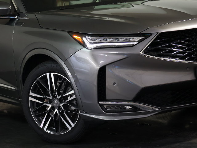 Certified 2026 Acura MDX w/ Advance Package AWD/4WD image 9