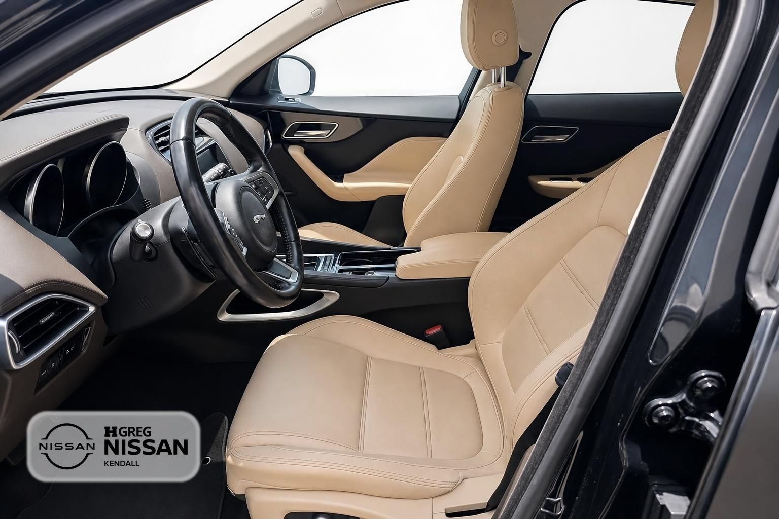 Used 2020 Jaguar F-PACE Prestige AWD/4WD image 7