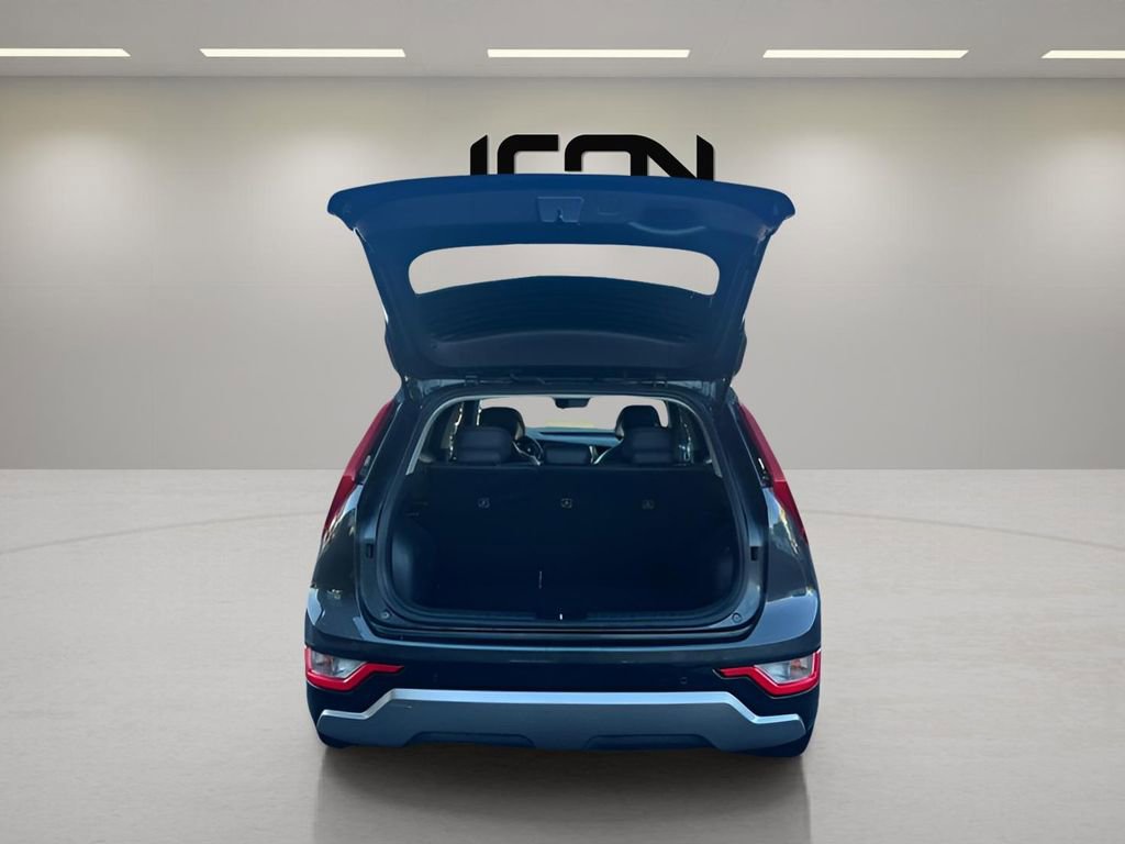 Used 2023 Kia Niro EX Touring image 25