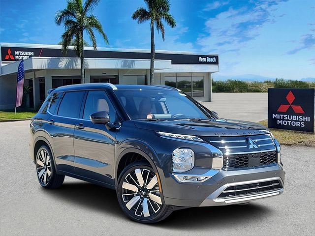 New 2026 Mitsubishi Outlander SEL image 1