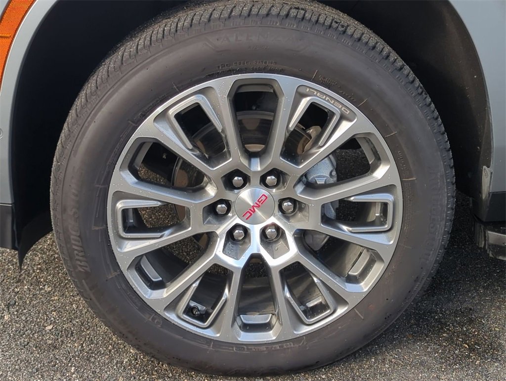 Used 2025 GMC Yukon XL Denali image 34