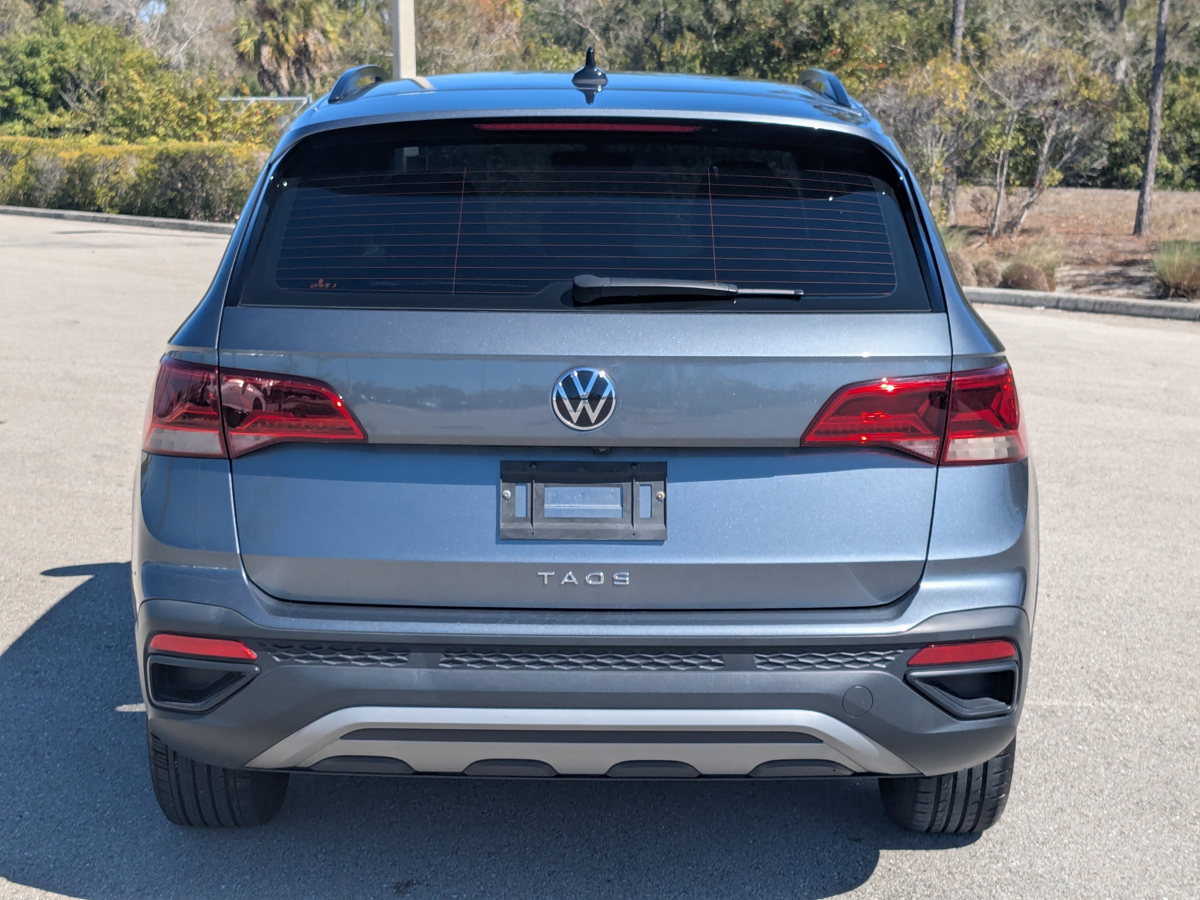 Used 2023 Volkswagen Taos S image 6