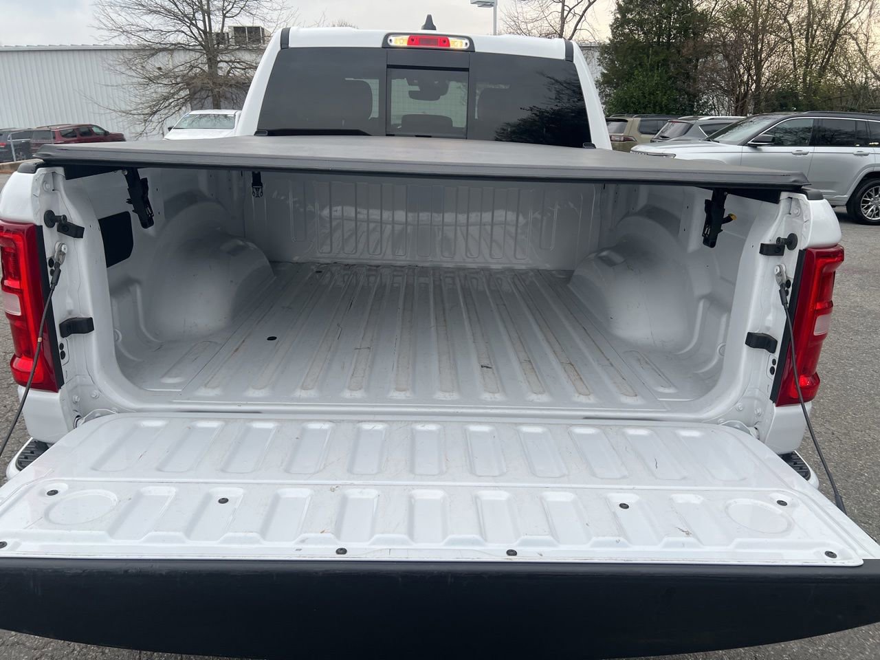 Used 2025 RAM 1500 Laramie w/ Sport Appearance Package AWD/4WD image 15
