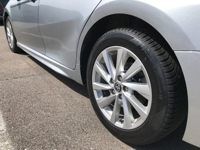 Used 2023 Toyota Camry SE FWD image 11