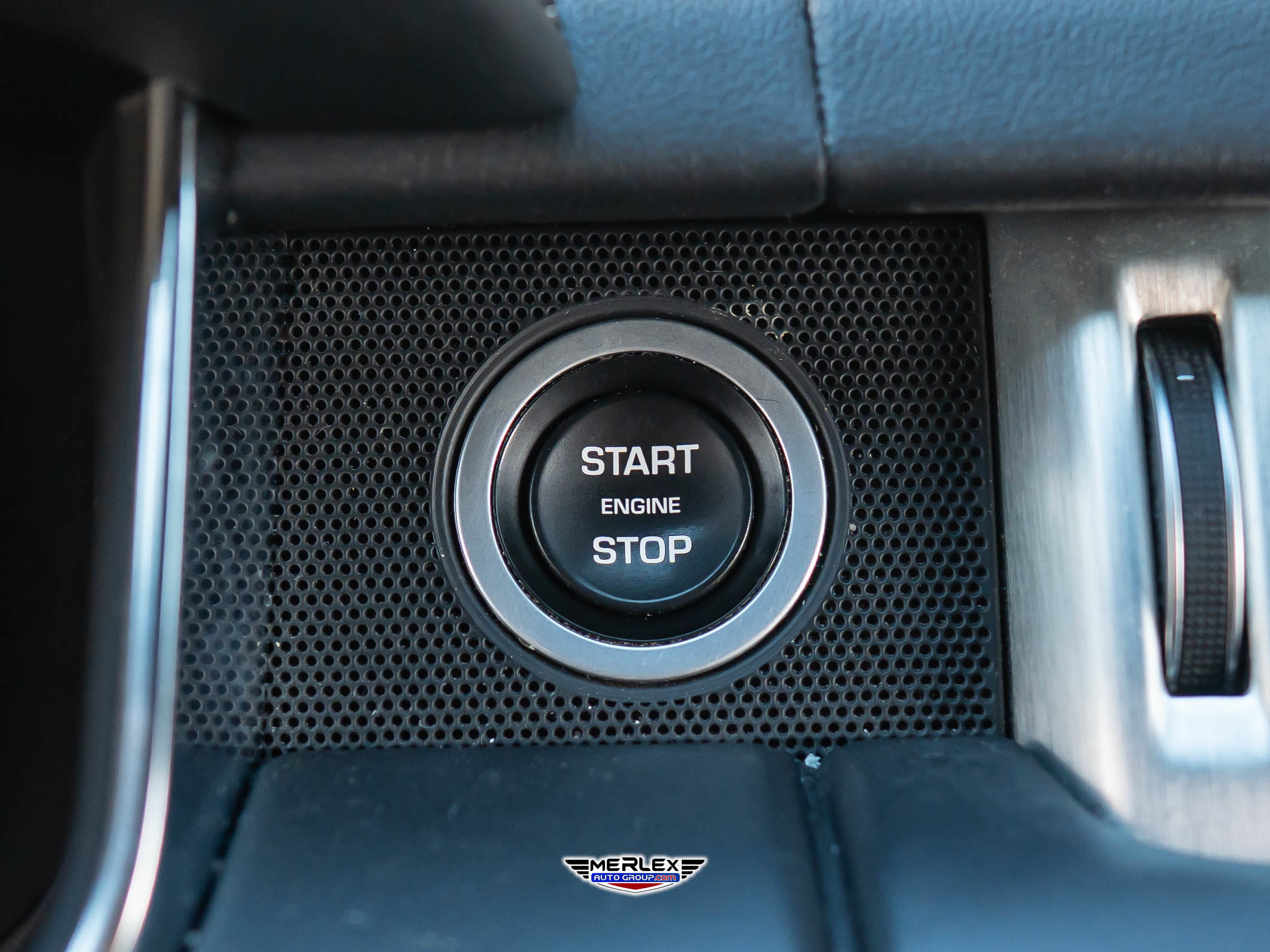 Used 2020 Land Rover Range Rover Long Wheelbase HSE image 37