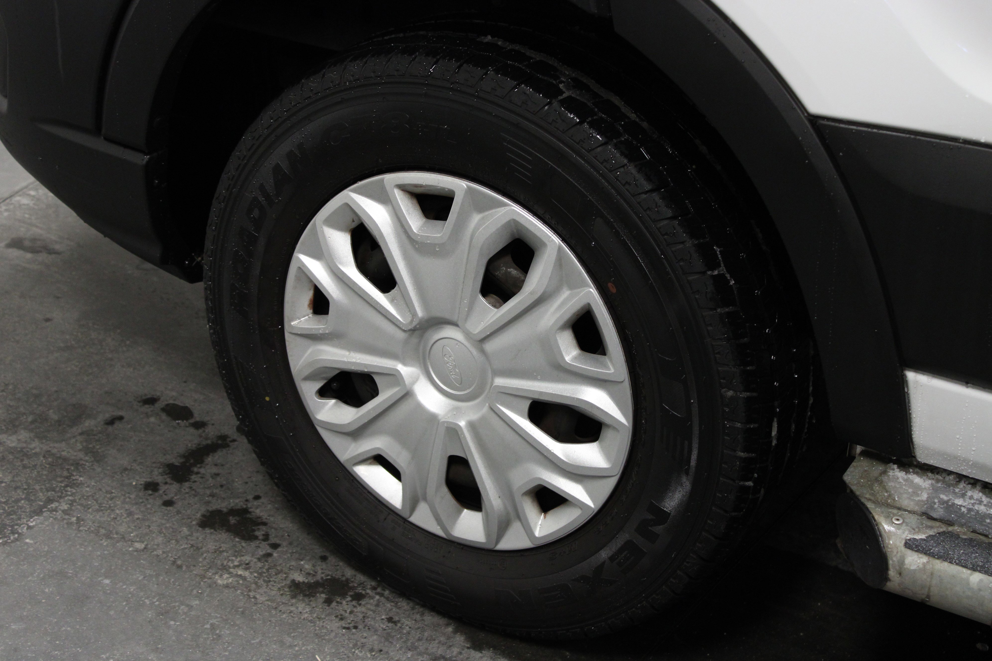 Used 2020 Ford Transit 250 Low Roof w/ Exterior Upgrade Package image 10