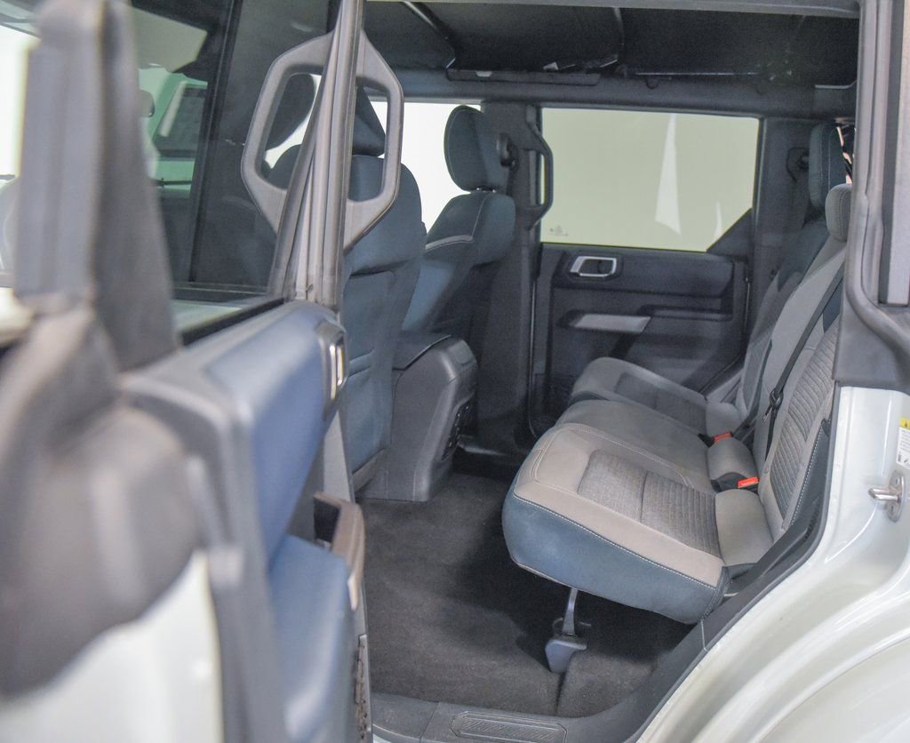 Used 2021 Ford Bronco Outer Banks image 4