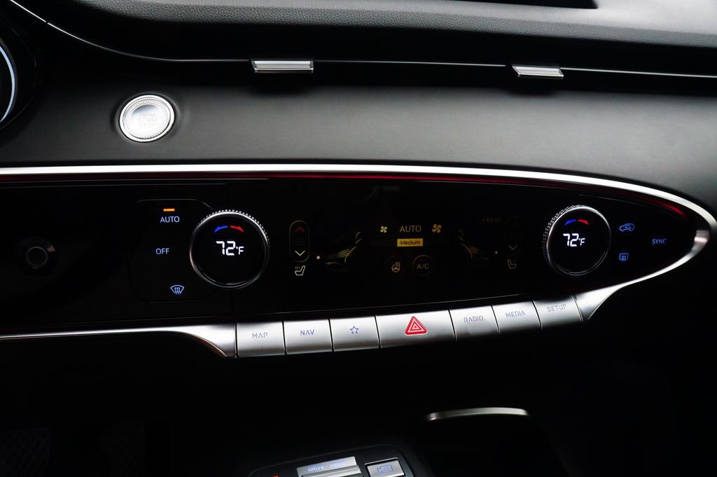 Certified 2025 Genesis GV70 2.5T Advanced w/ Advanced Package image 10