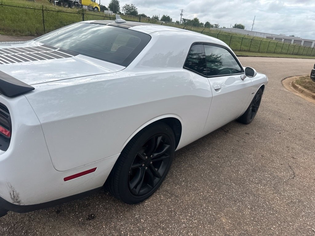 Used 2016 Dodge Challenger R/T w/ Blacktop Package RWD image 9