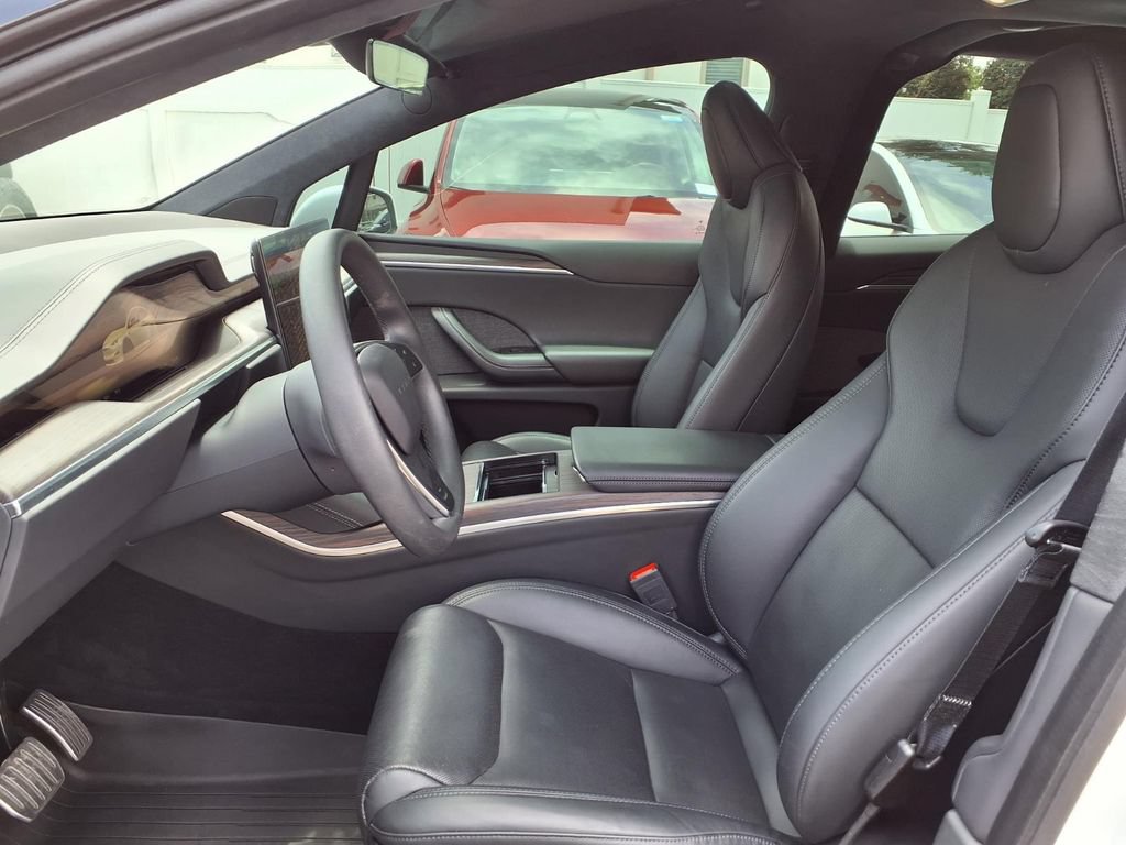 Used 2024 Tesla Model X AWD/4WD image 10
