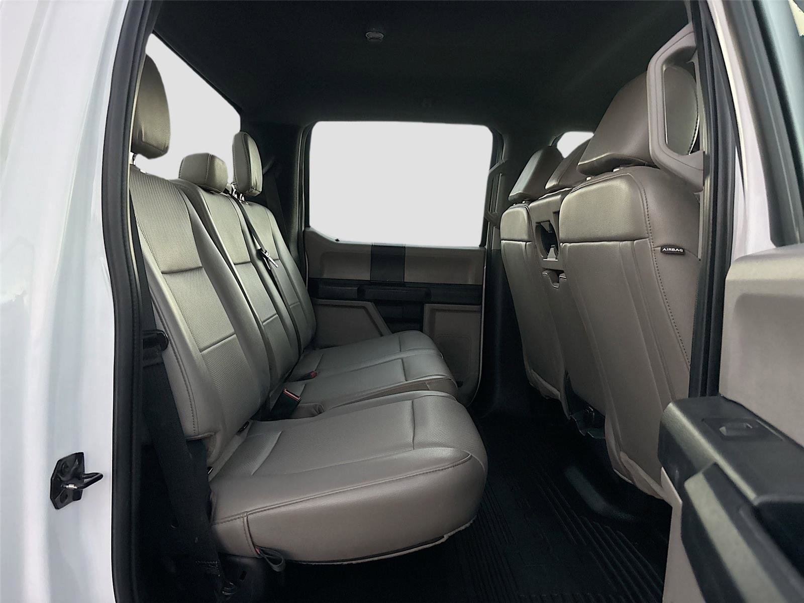 Used 2022 Ford F250 XL w/ Power Equipment Group image 26