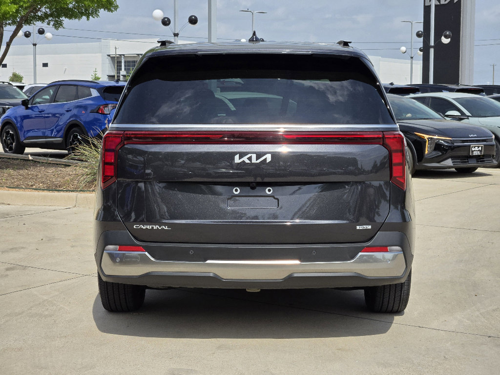 Used 2026 Kia Carnival SX image 13