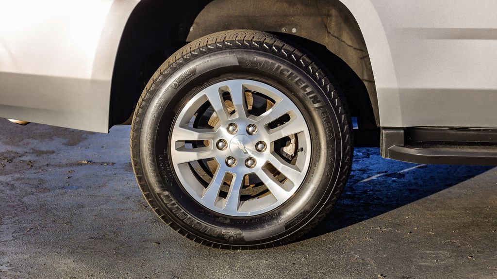 Used 2018 Chevrolet Tahoe LT image 12