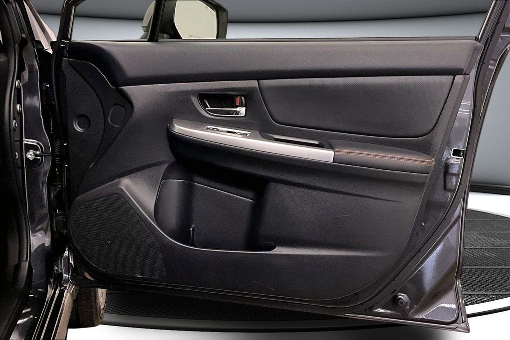 Used 2016 Subaru Crosstrek 2.0i Limited image 29