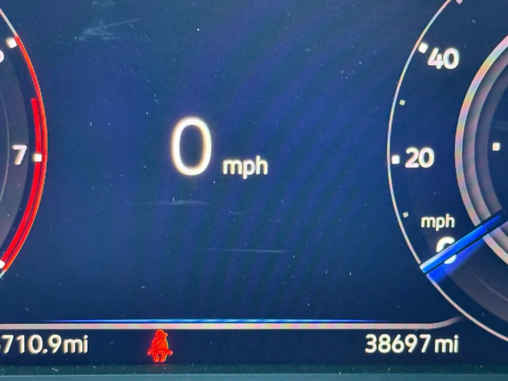 Used 2022 Volkswagen Atlas Cross Sport SE image 23