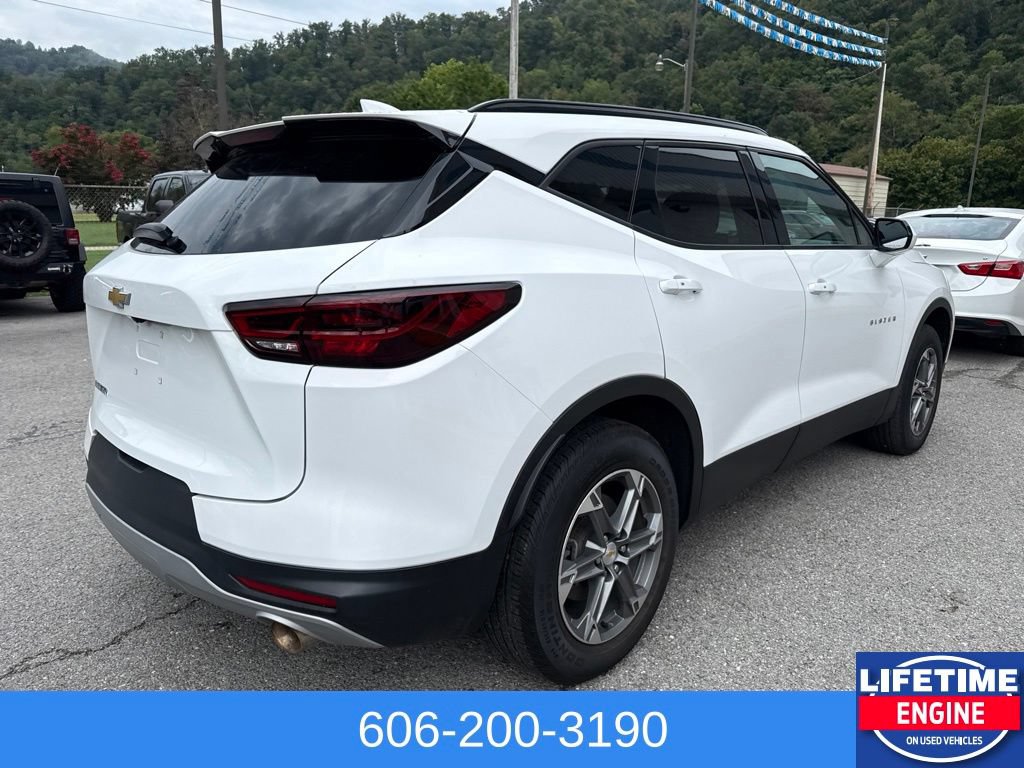 Used 2023 Chevrolet Blazer LT w/ Convenience Package FWD image 8
