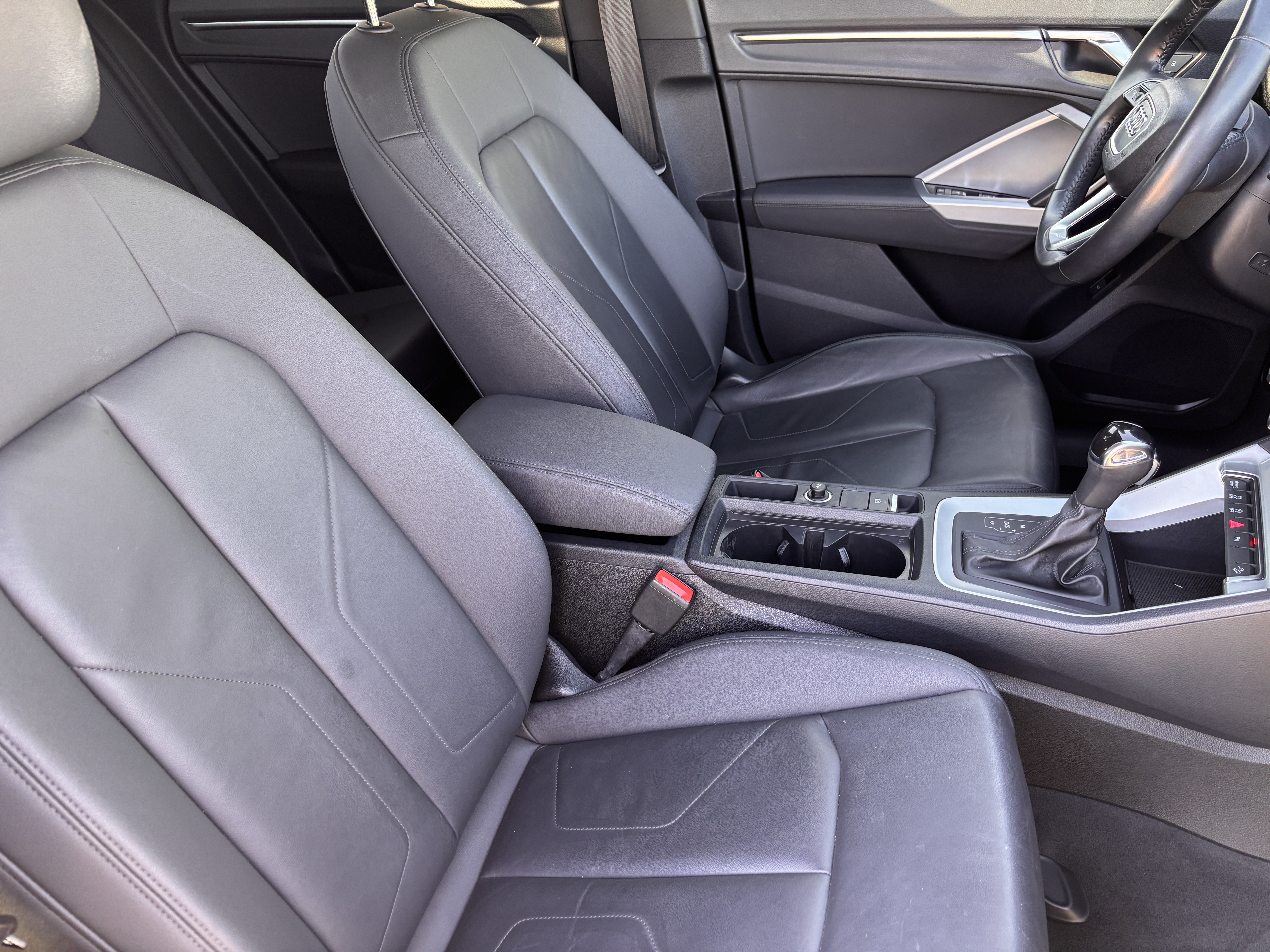 Used 2020 Audi Q3 2.0T Premium AWD/4WD image 33