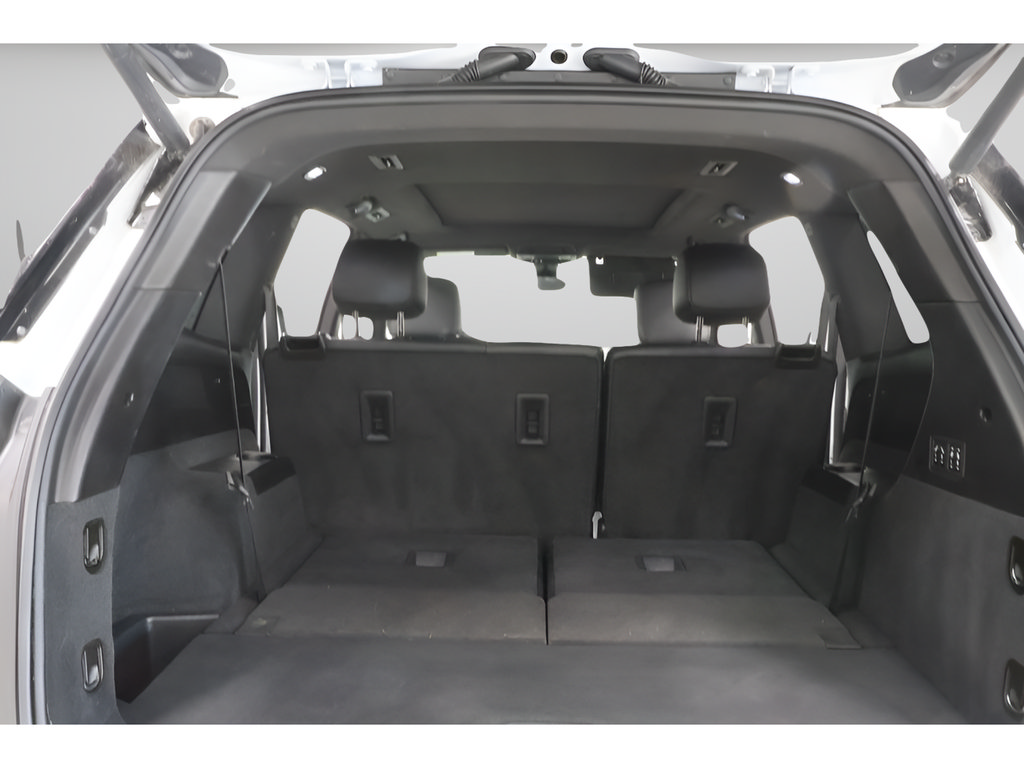 Used 2024 Cadillac XT6 Premium Luxury w/ Technology Package AWD/4WD image 26