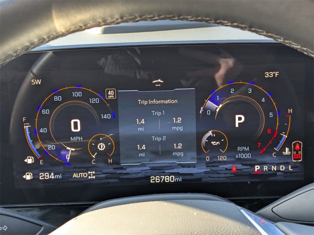 Used 2025 Chevrolet Suburban Z71 image 21