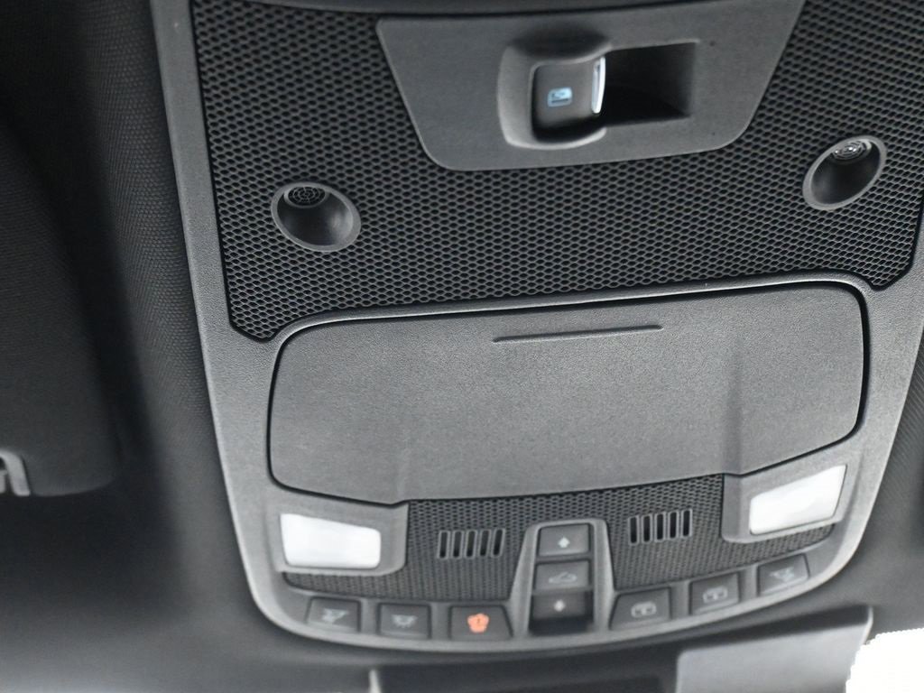 Used 2018 Ford F150 Lariat w/ Equipment Group 502A Luxury image 22