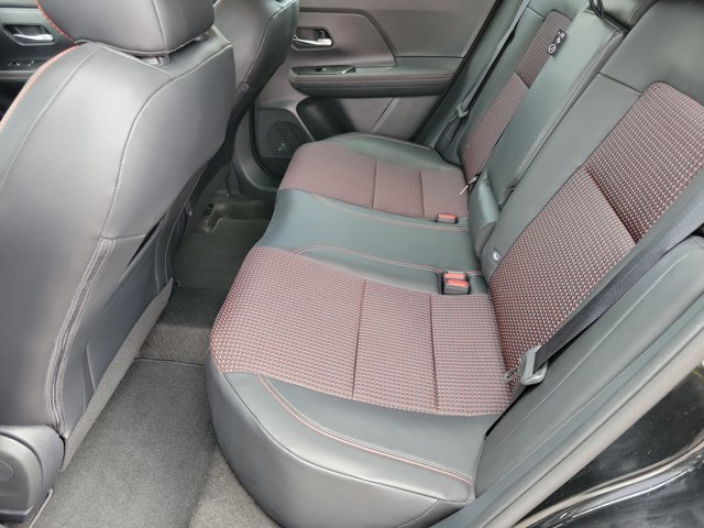 Used 2025 Nissan Kicks SR FWD image 9
