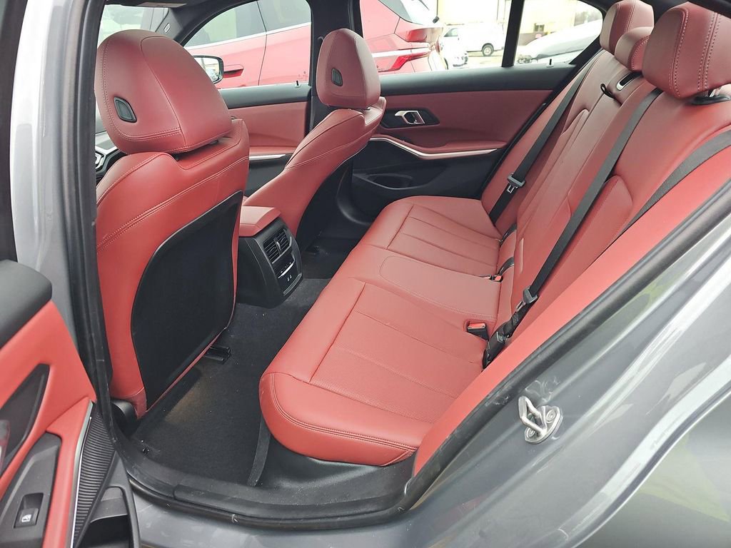 Used 2024 BMW 330i xDrive Sedan w/ Premium Package image 14