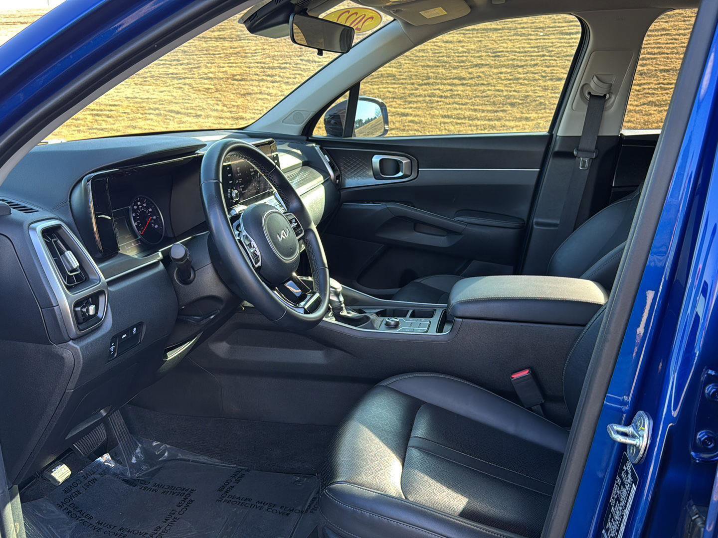 Used 2022 Kia Sorento S image 8